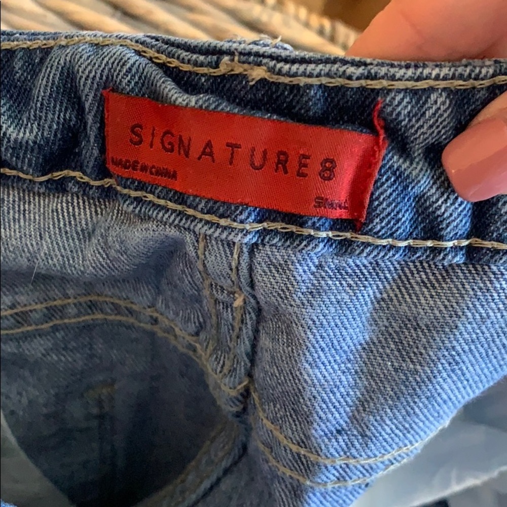 Distressed boyfriend jeans - Picture 5 of 8